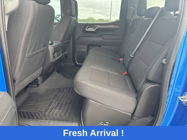 Used 2025 Chevrolet Silverado 1500 RST RWD image 3