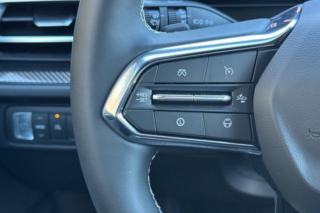 New 2026 Chevrolet Traverse High Country image 32