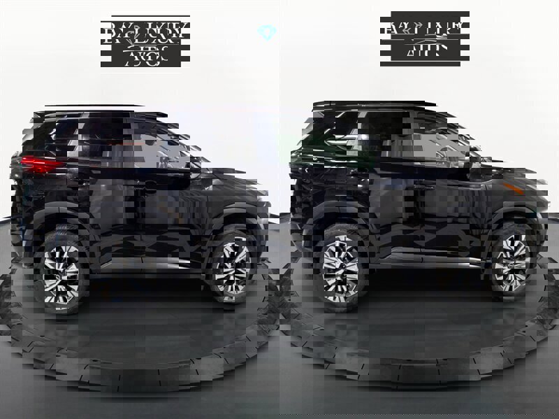 Used 2023 Nissan Rogue SV image 18