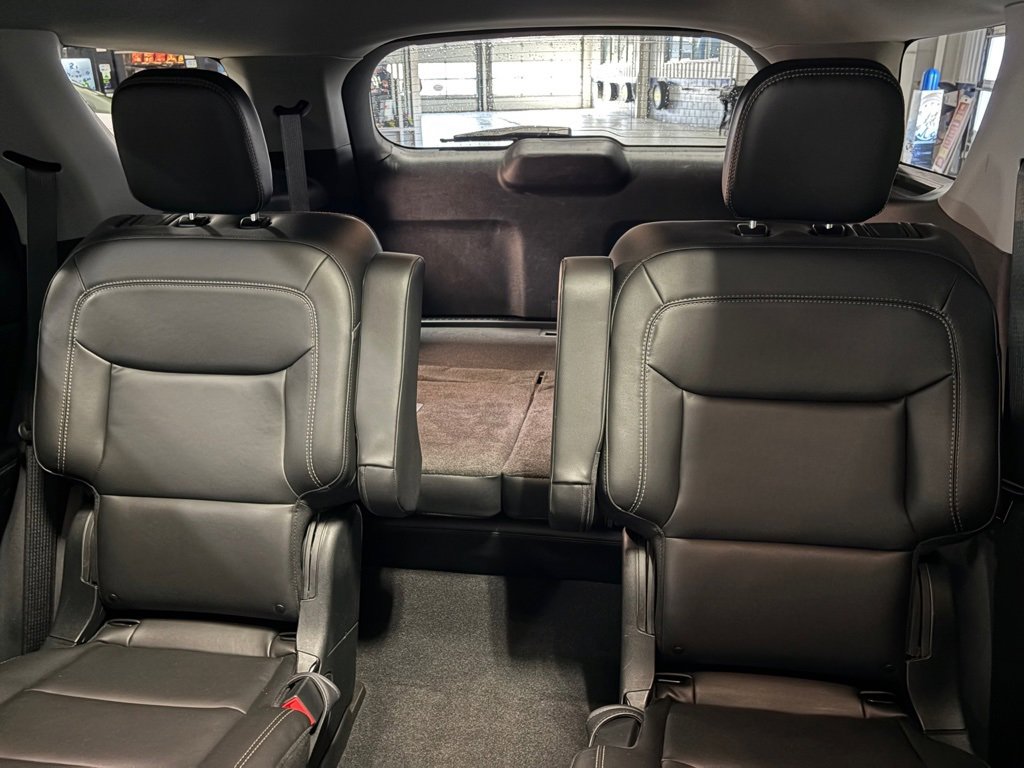 Certified 2023 Ford Explorer XLT w/ Equipment Group 202A image 25
