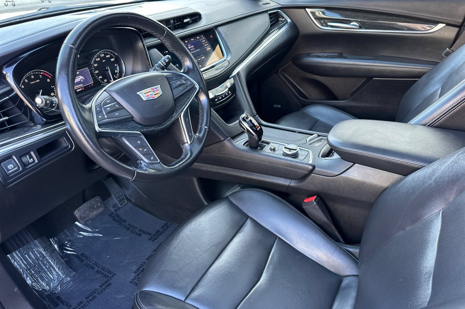 Certified 2022 Cadillac XT5 Premium Luxury FWD image 10