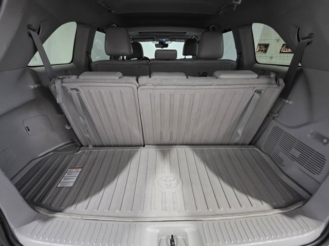 Used 2019 Toyota Highlander XLE image 22