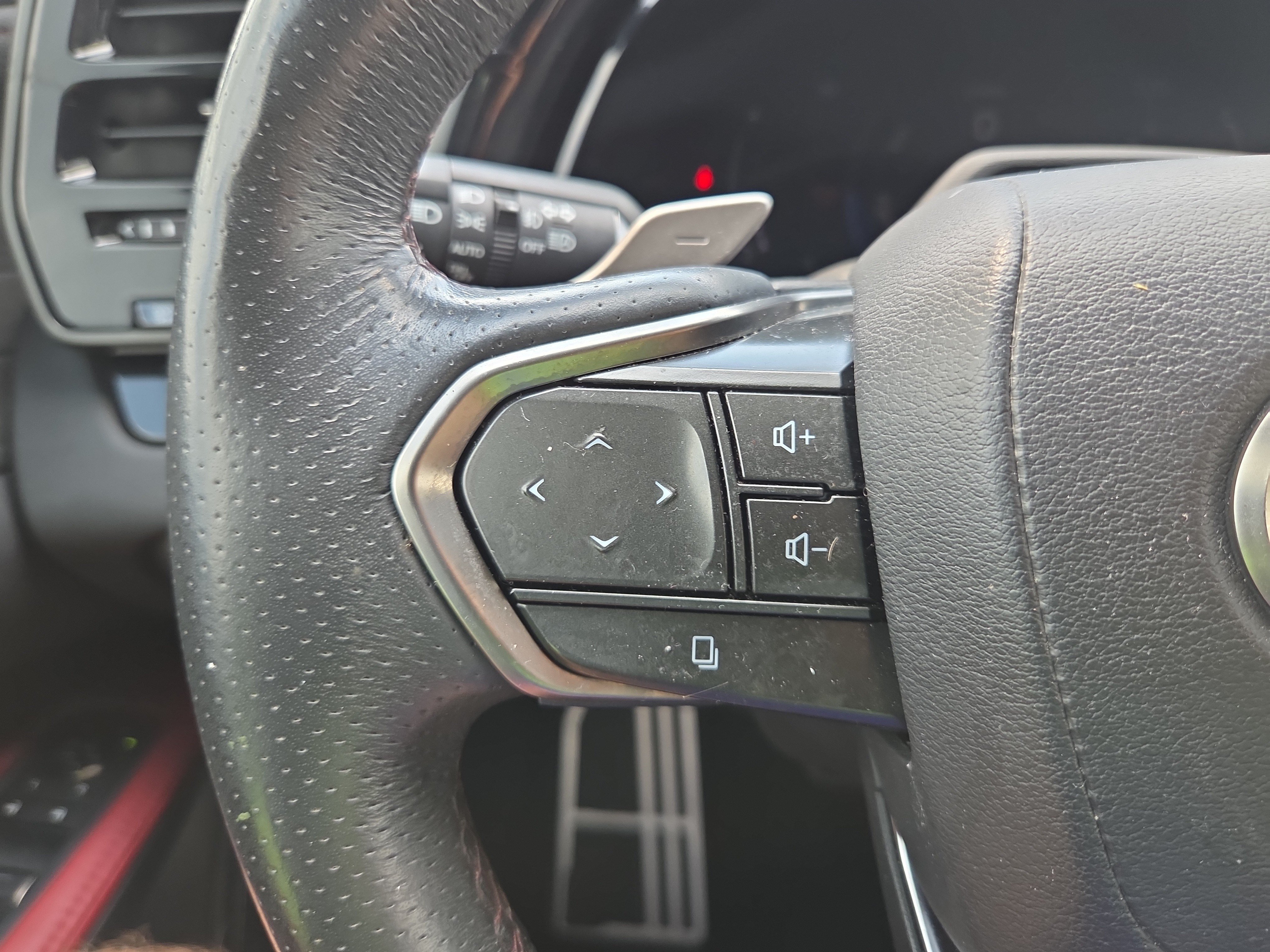Used 2024 Lexus RX 500h F Sport w/ Convenience Package AWD/4WD image 12