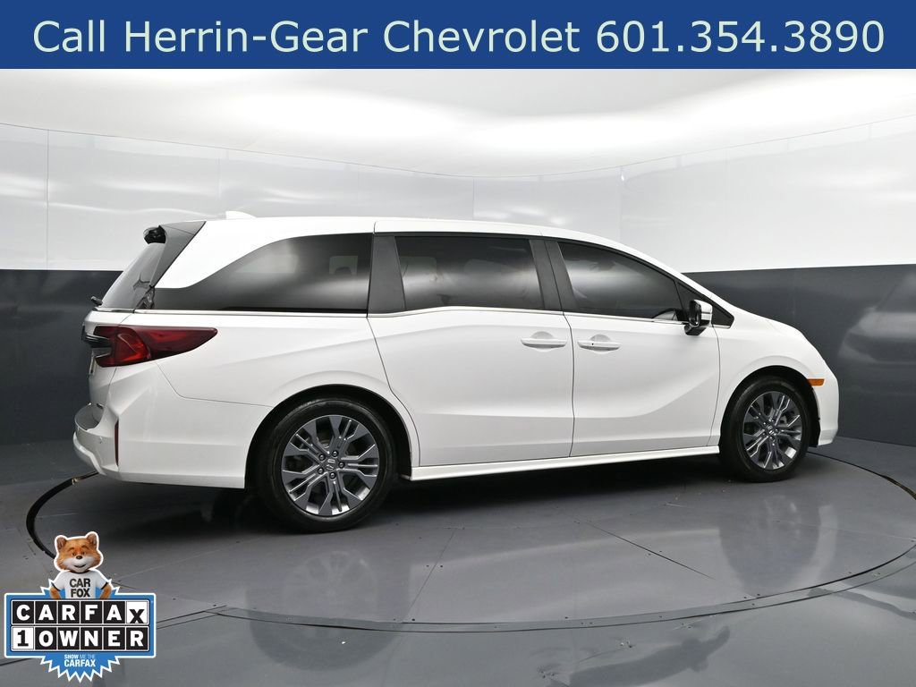Used 2025 Honda Odyssey Touring image 8