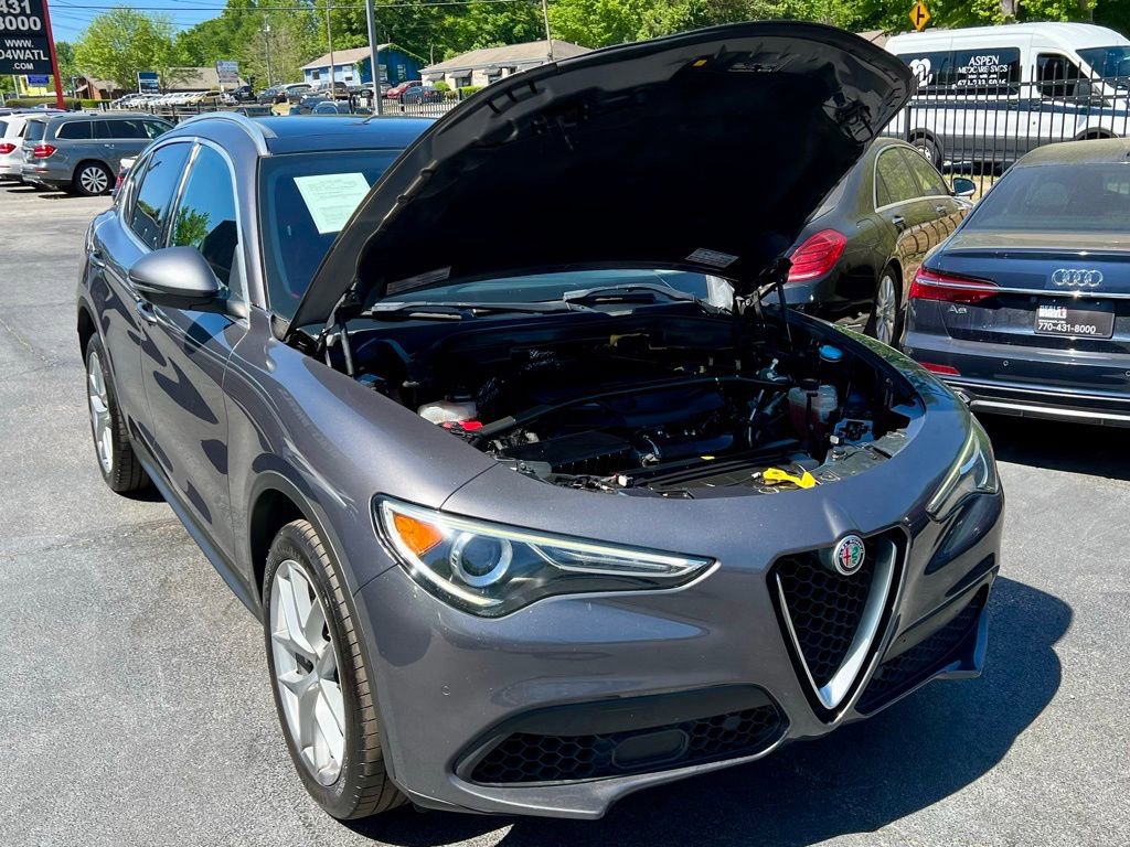 Used 2018 Alfa Romeo Stelvio Ti AWD/4WD image 4