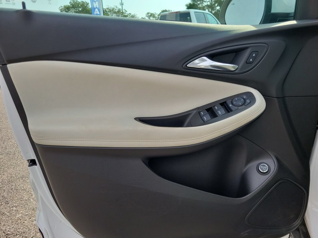 Used 2022 Buick Encore GX Select FWD image 15