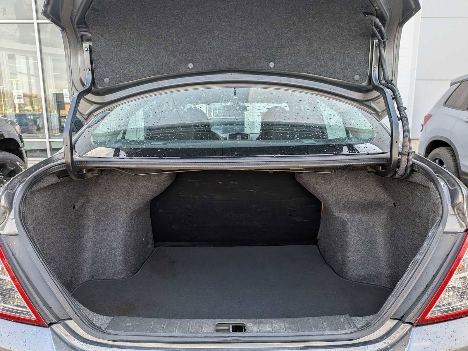 Used 2017 Nissan Versa S Plus image 29