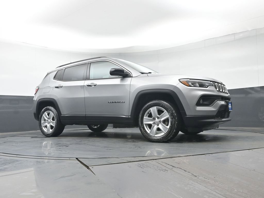 Used 2022 Jeep Compass Latitude w/ Convenience Group image 37