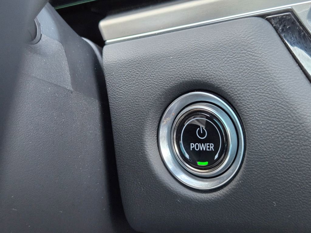 Certified 2024 Cadillac Lyriq Luxury w/ Nappa Leather Package image 25