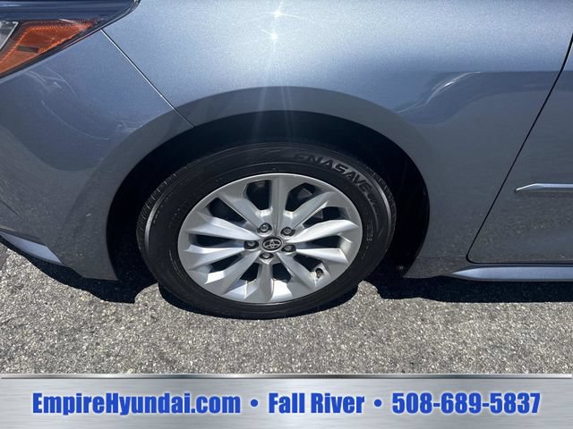 Used 2021 Toyota Corolla LE w/ LE Convenience Package FWD image 12