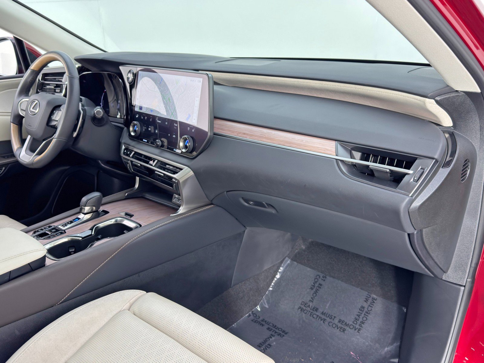 Used 2024 Lexus RX 350 Luxury w/ Convenience Package image 15