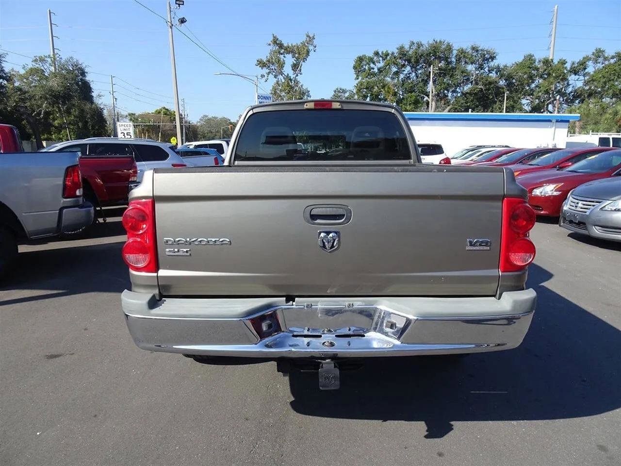 Used 2006 Dodge Dakota SLT w/ SLT Value Group image 3