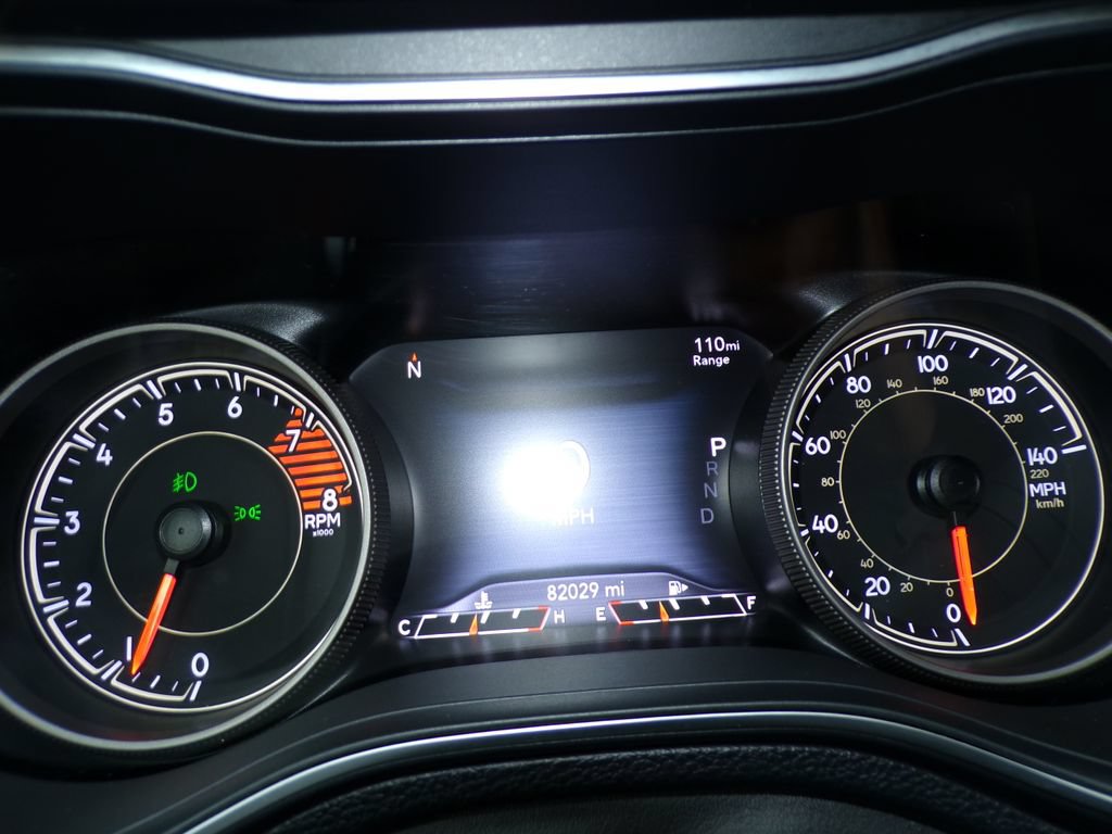 Used 2019 Jeep Cherokee Limited AWD/4WD image 24