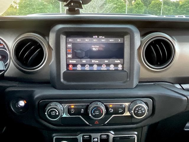 Used 2018 Jeep Wrangler Unlimited Sport S AWD/4WD image 18