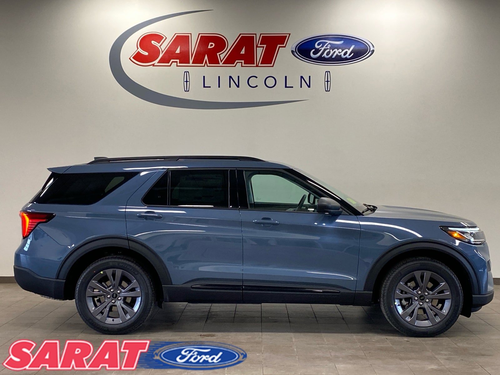 New 2026 Ford Explorer Active w/ Active Comfort Package AWD/4WD image 8