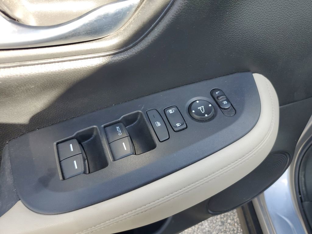 Used 2024 Honda HR-V LX image 21