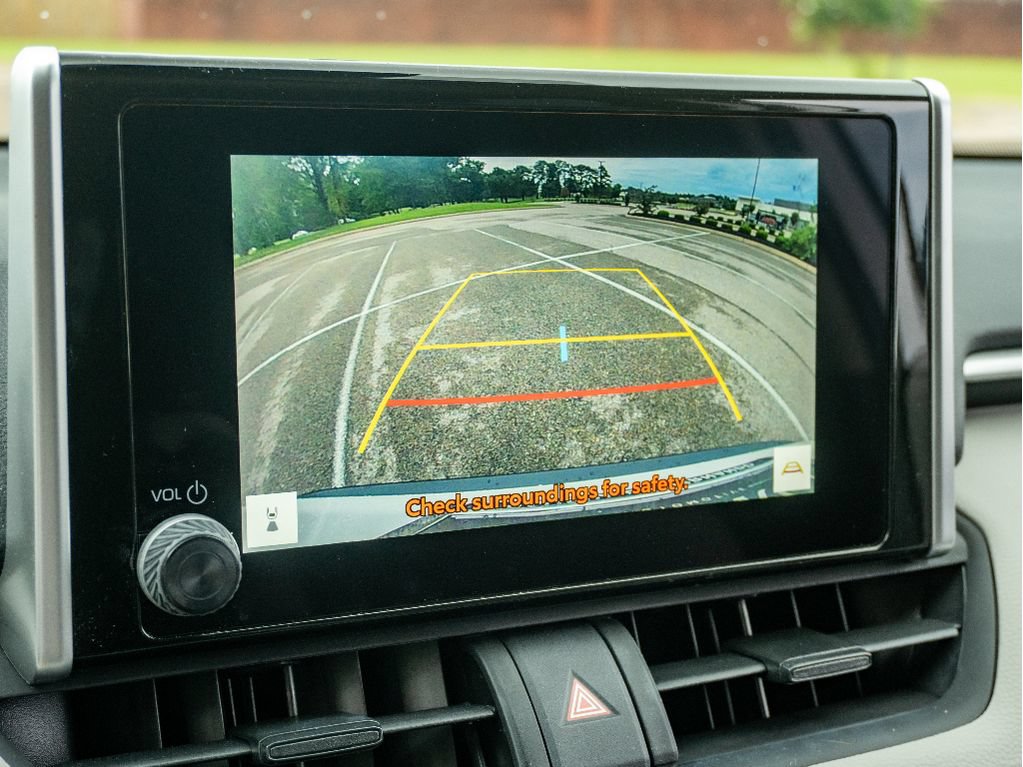 Used 2024 Toyota RAV4 XLE AWD/4WD image 23