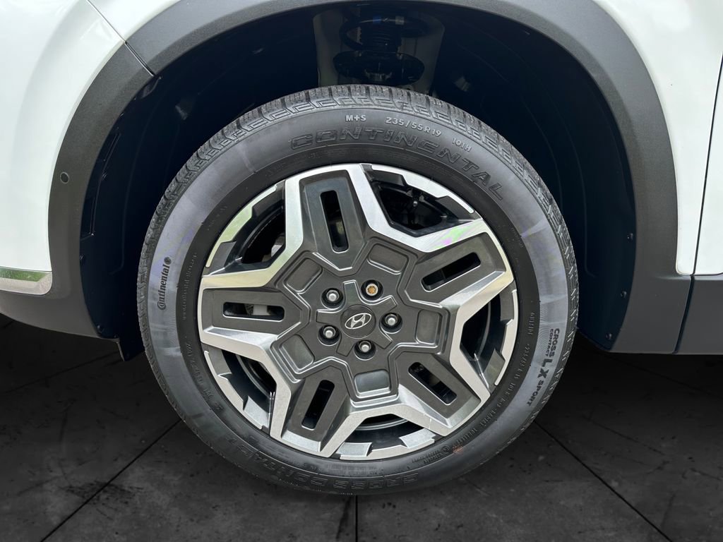 Used 2023 Hyundai Santa Fe Limited w/ Cargo Package AWD/4WD image 14