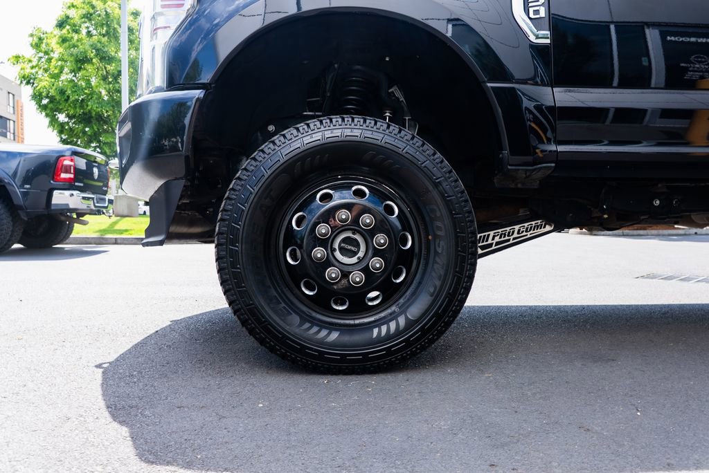 Used 2020 Ford F350 Platinum AWD/4WD image 7