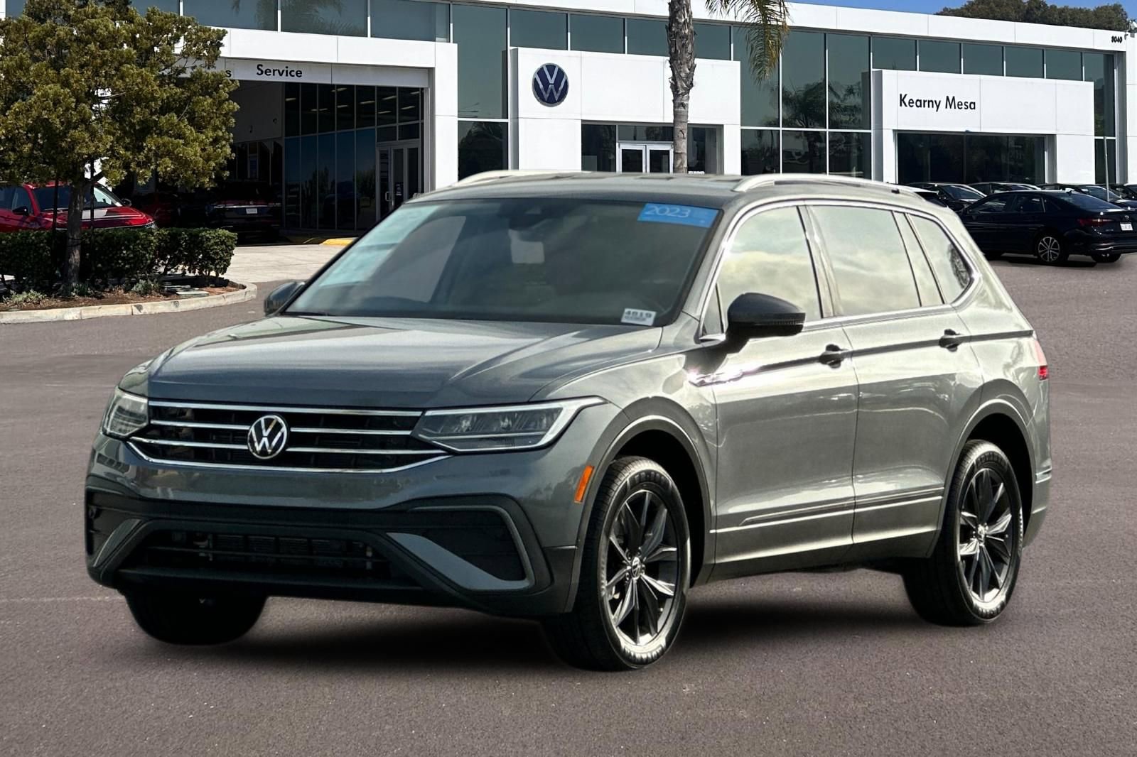 Used 2023 Volkswagen Tiguan SE image 8