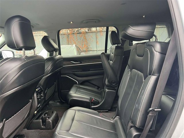 Used 2021 Jeep Grand Cherokee L Limited image 12