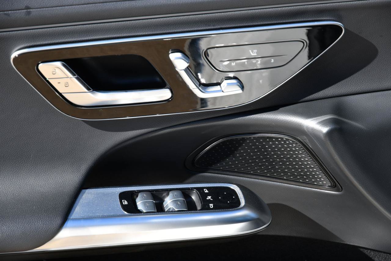 Used 2025 Mercedes-Benz E 350 Sedan image 10