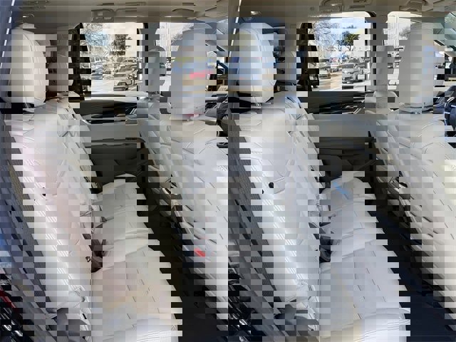 Used 2023 Cadillac XT6 Premium Luxury w/ Technology Package image 30