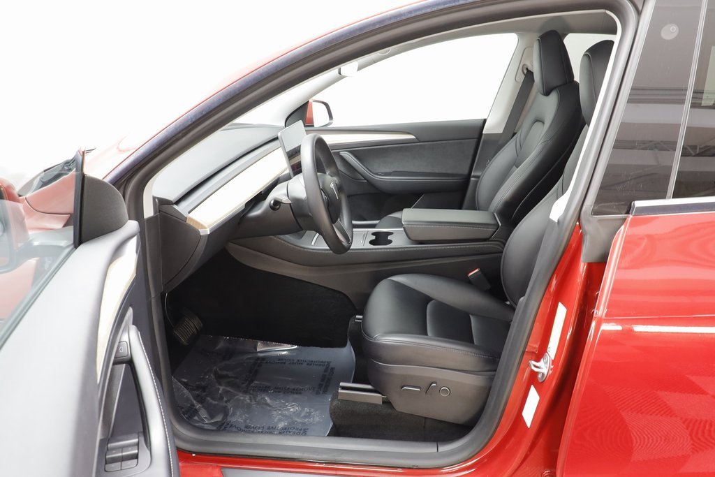 Used 2023 Tesla Model Y Long Range image 6