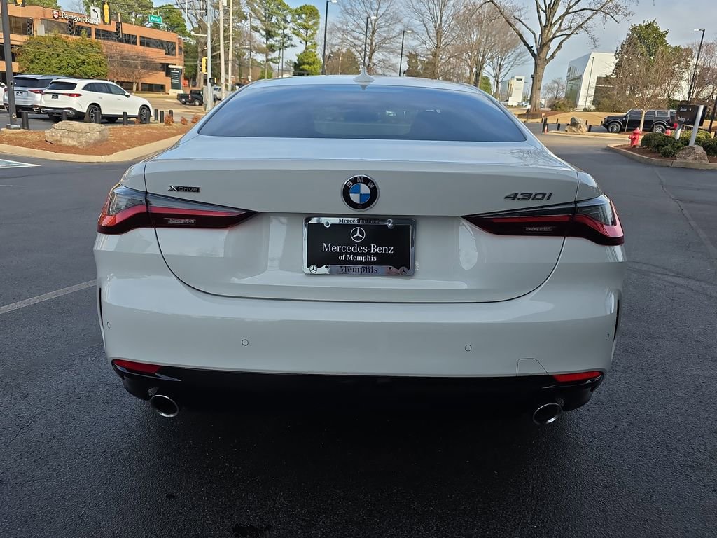Used 2022 BMW 430i xDrive Coupe w/ Premium Package 2 image 4