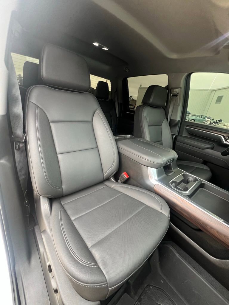 Used 2025 GMC Sierra 2500 SLT w/ SLT Convenience Package image 18