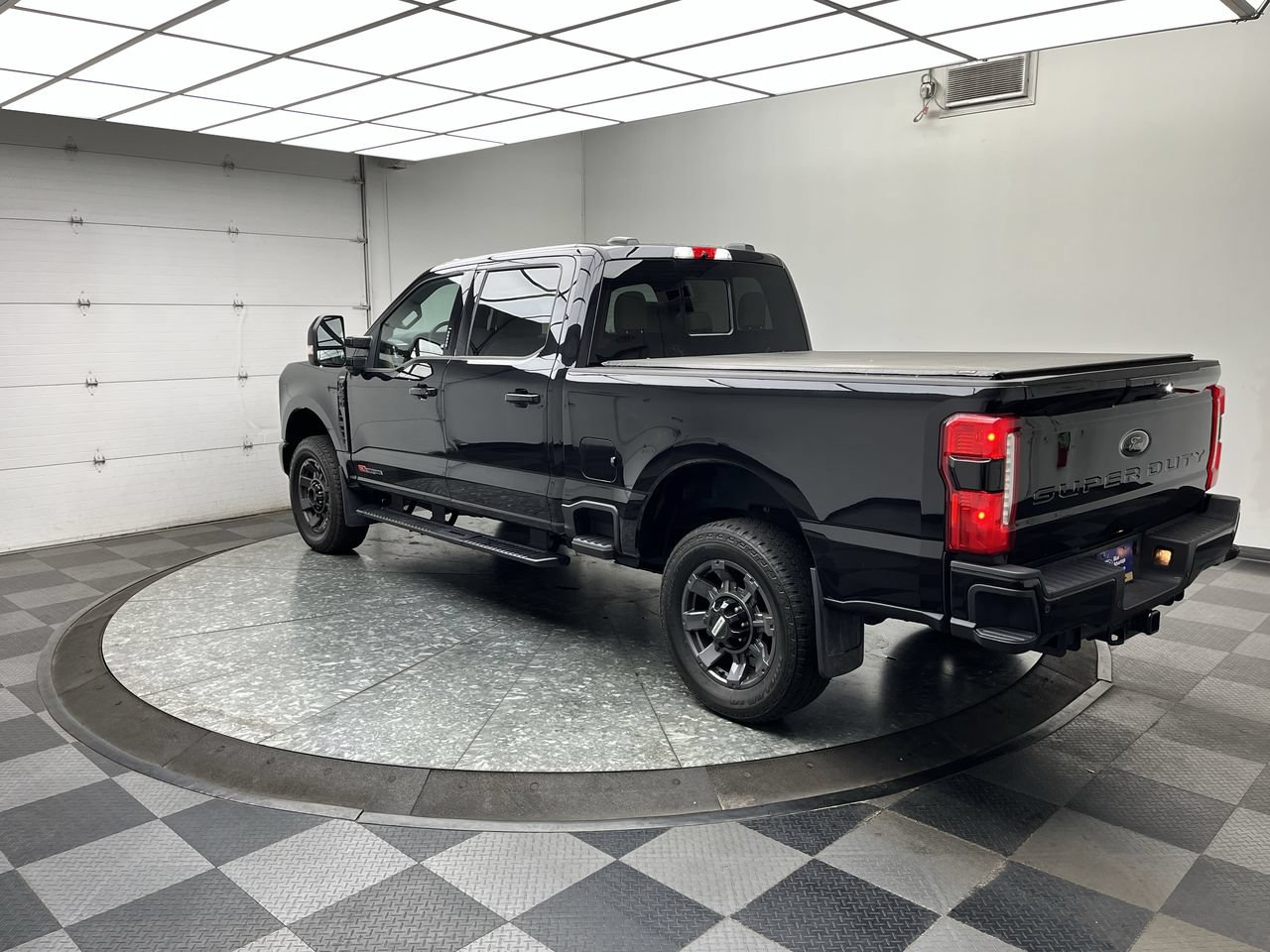Certified 2024 Ford F250 Lariat w/ Lariat Ultimate Package AWD/4WD video 2