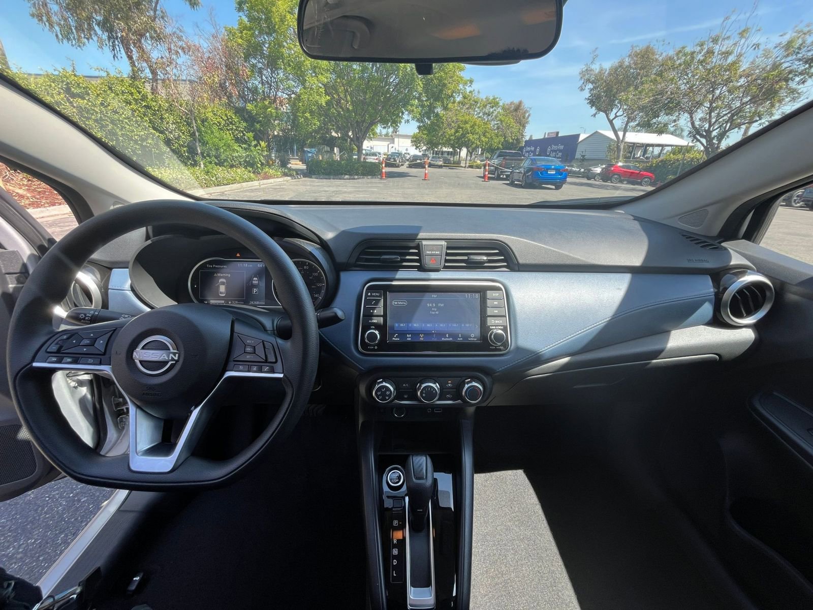 Used 2025 Nissan Versa SV FWD image 31