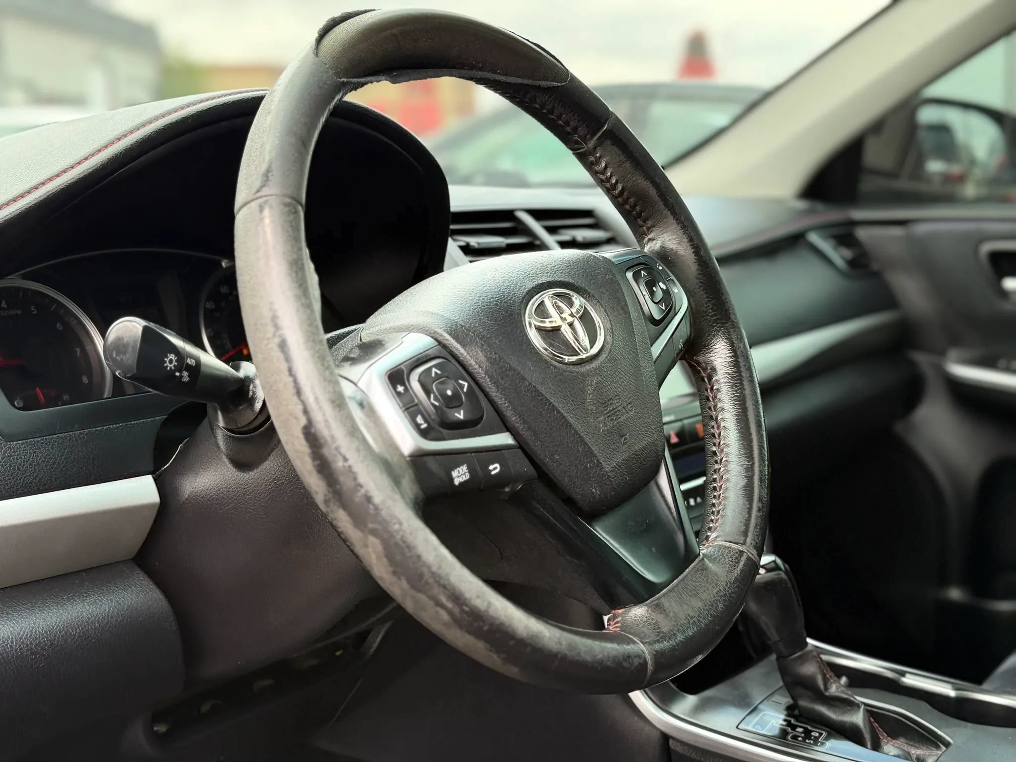 Used 2017 Toyota Camry XSE FWD image 22