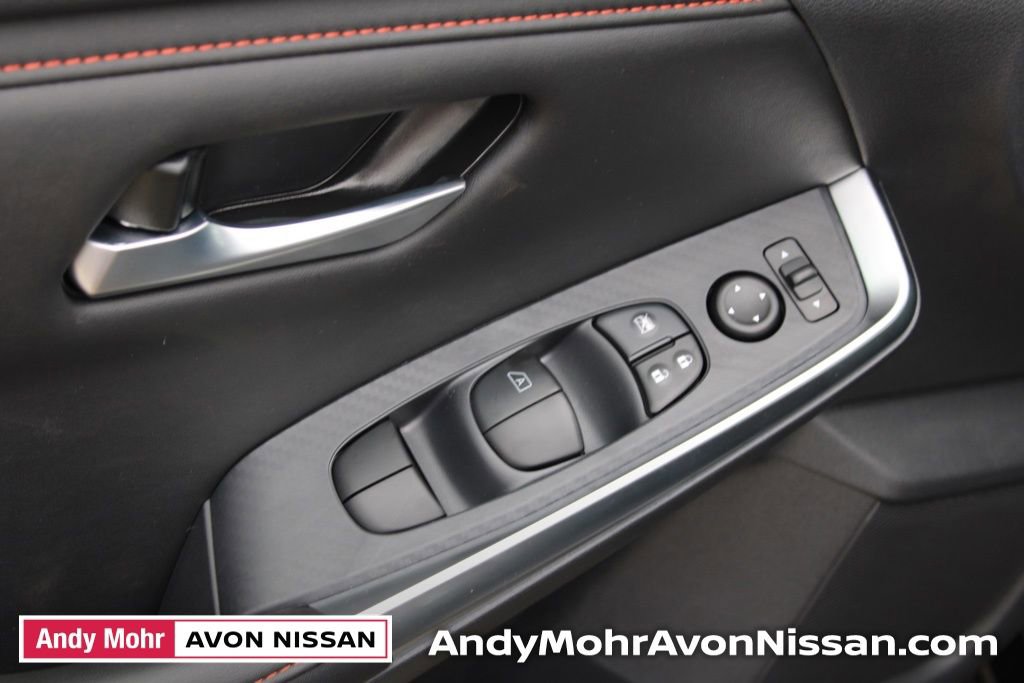 New 2025 Nissan Sentra SR w/ Midnight Edition image 11