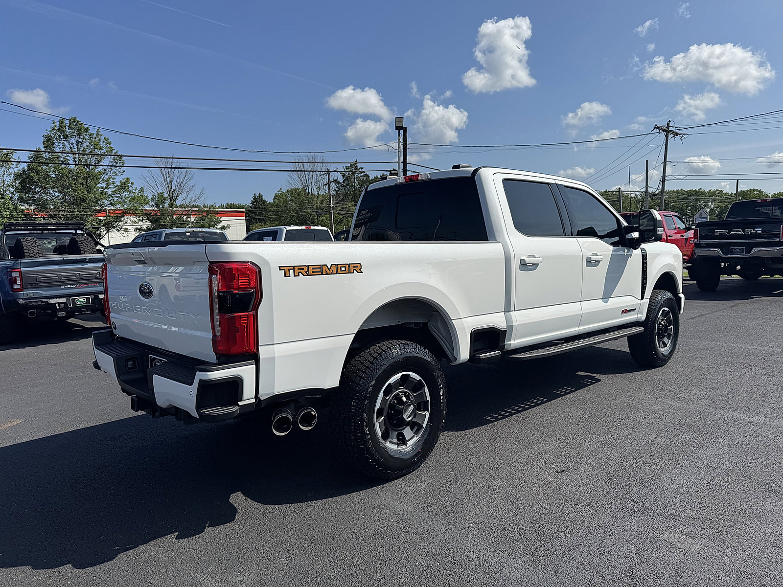 Used 2023 Ford F250 Lariat w/ Lariat Ultimate Package image 3