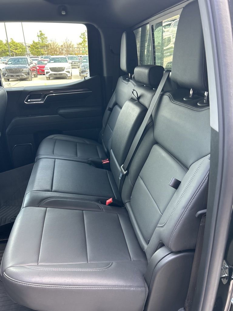 Used 2024 Chevrolet Silverado 1500 LTZ AWD/4WD image 15