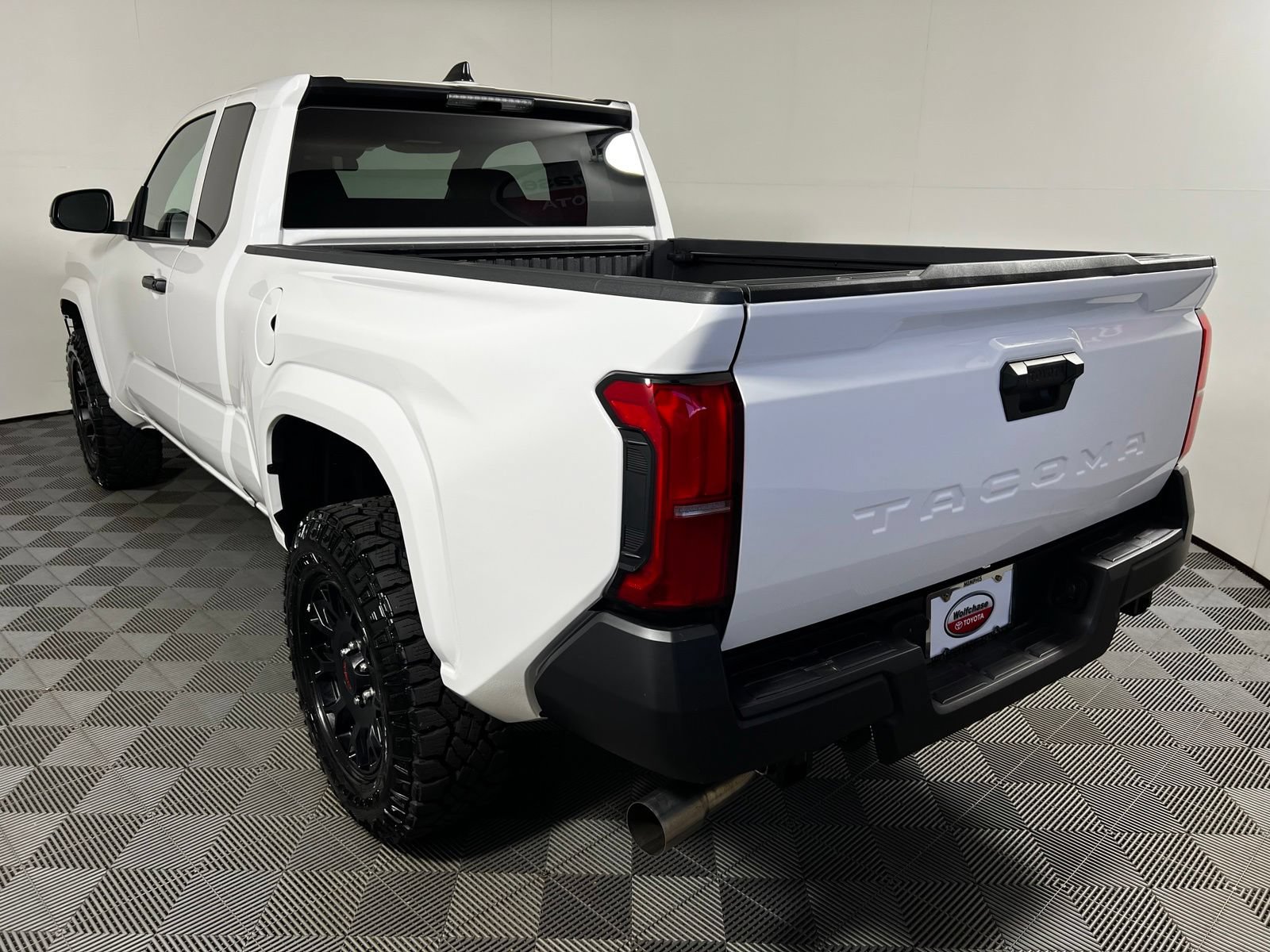 Used 2025 Toyota Tacoma SR RWD image 7