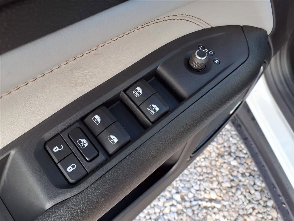 New 2026 Jeep Compass Limited image 22