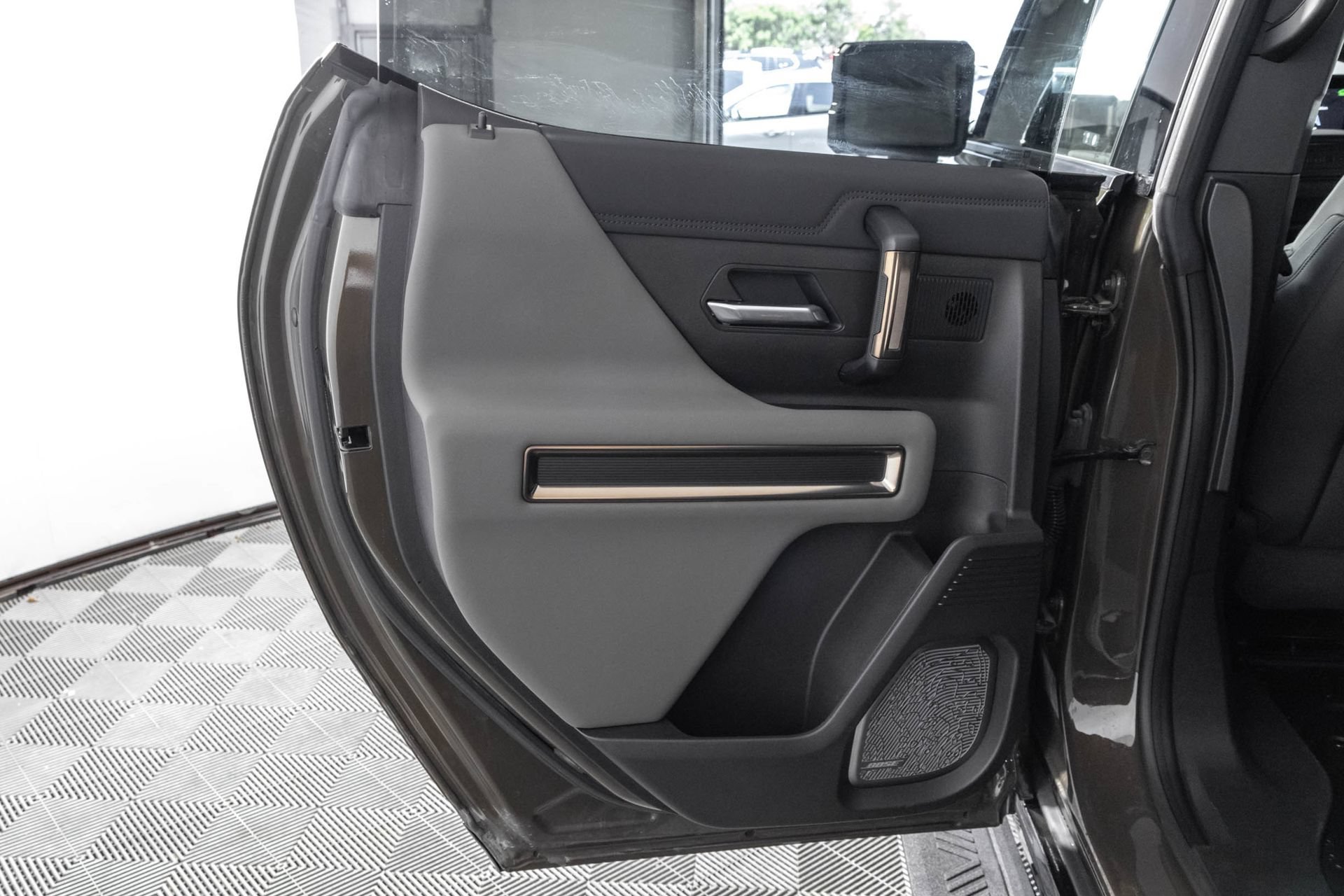 Used 2025 GMC Hummer EV 2X AWD/4WD image 37