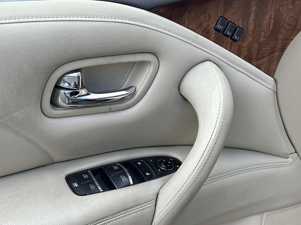 Used 2015 INFINITI QX80 4WD image 18