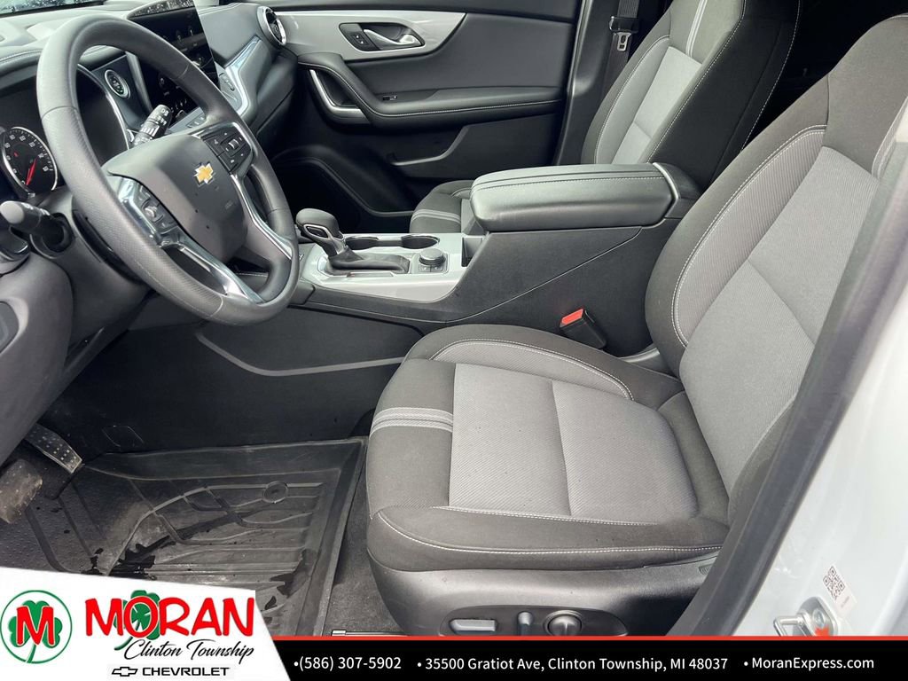 Certified 2024 Chevrolet Blazer LT w/ Convenience Package FWD image 17