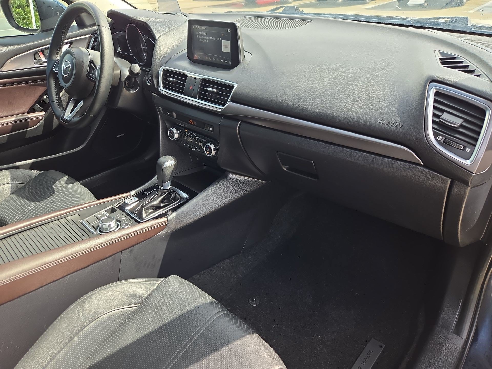 Used 2018 MAZDA MAZDA3 Grand Touring FWD image 33