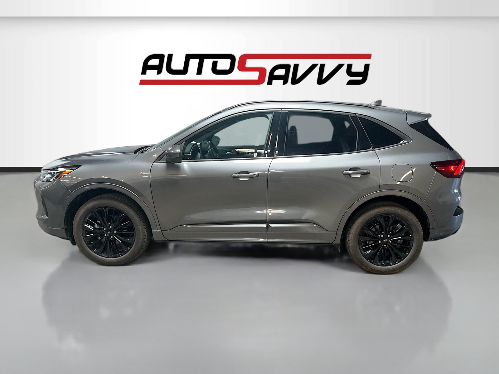 Used 2024 Ford Escape ST-Line Elite AWD/4WD image 4