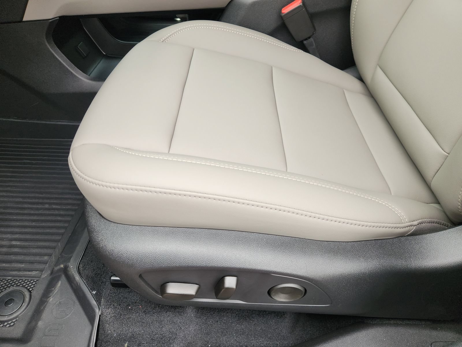 New 2026 GMC Acadia Elevation w/ Elevation Premium Package FWD image 28