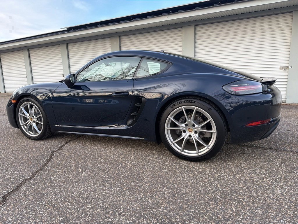Used 2017 Porsche 718 Cayman image 4