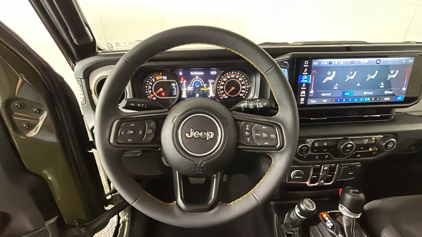 Used 2024 Jeep Wrangler Unlimited Sport AWD/4WD image 17