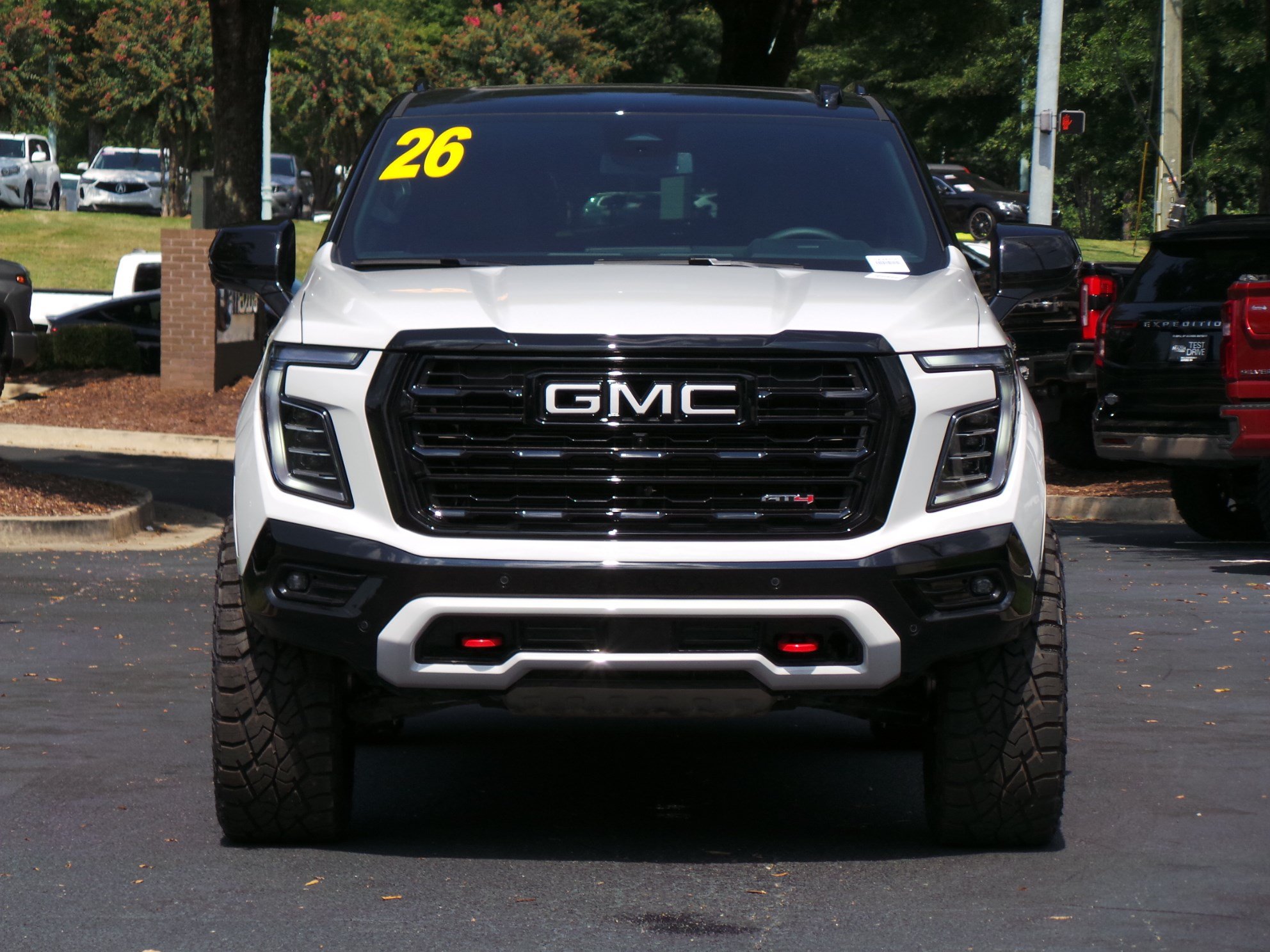 Used 2026 GMC Yukon AT4 AWD/4WD image 26