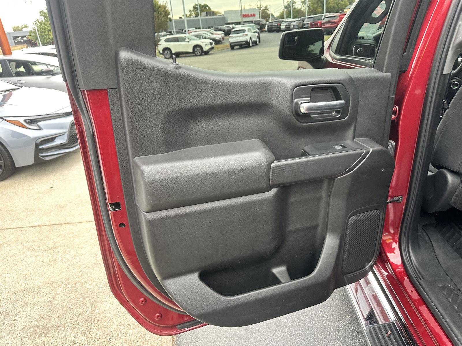 Used 2019 Chevrolet Silverado 1500 LT w/ All-Star Edition AWD/4WD image 19