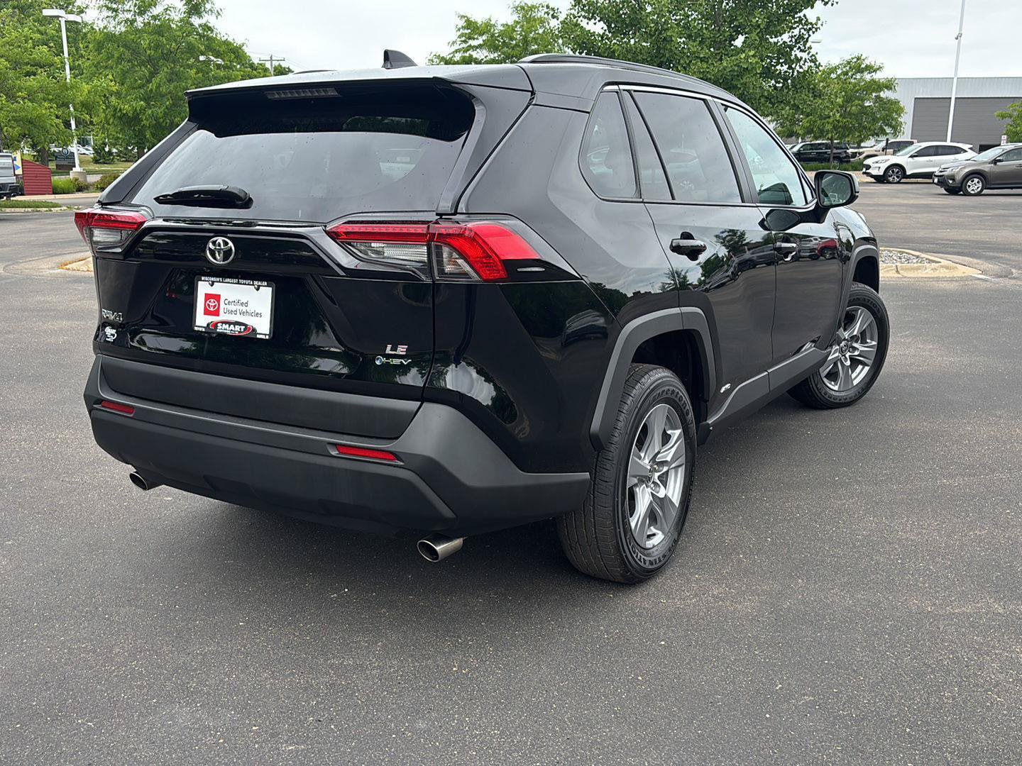 Used 2025 Toyota RAV4 LE AWD/4WD image 17