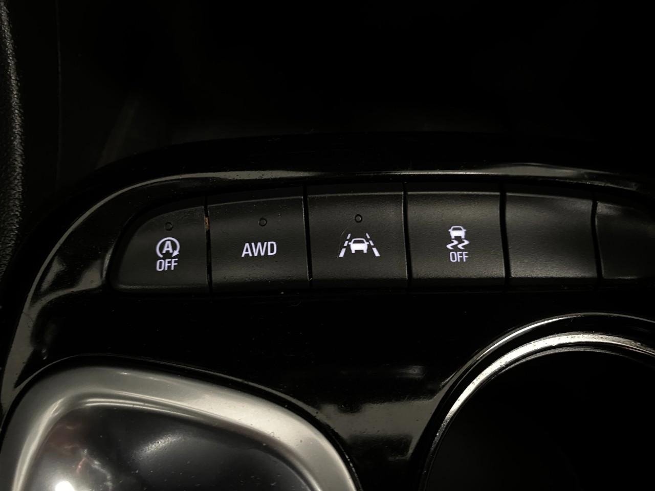 Used 2021 Buick Encore GX Essence image 25